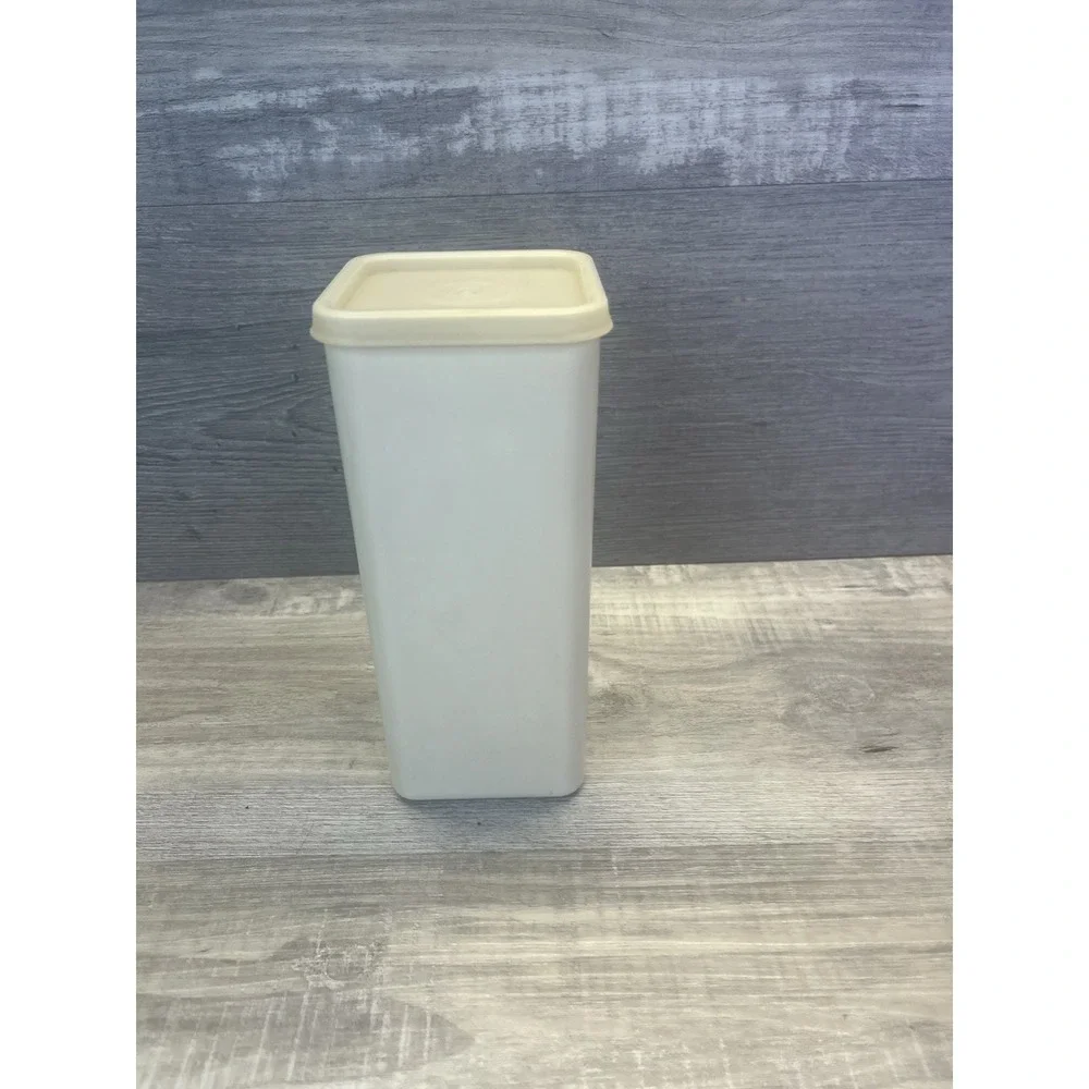 Vtg TUPPERWARE 1827 Cheese Butter Cracker Keeper w/Tray 1828 & Clear Lid 1829